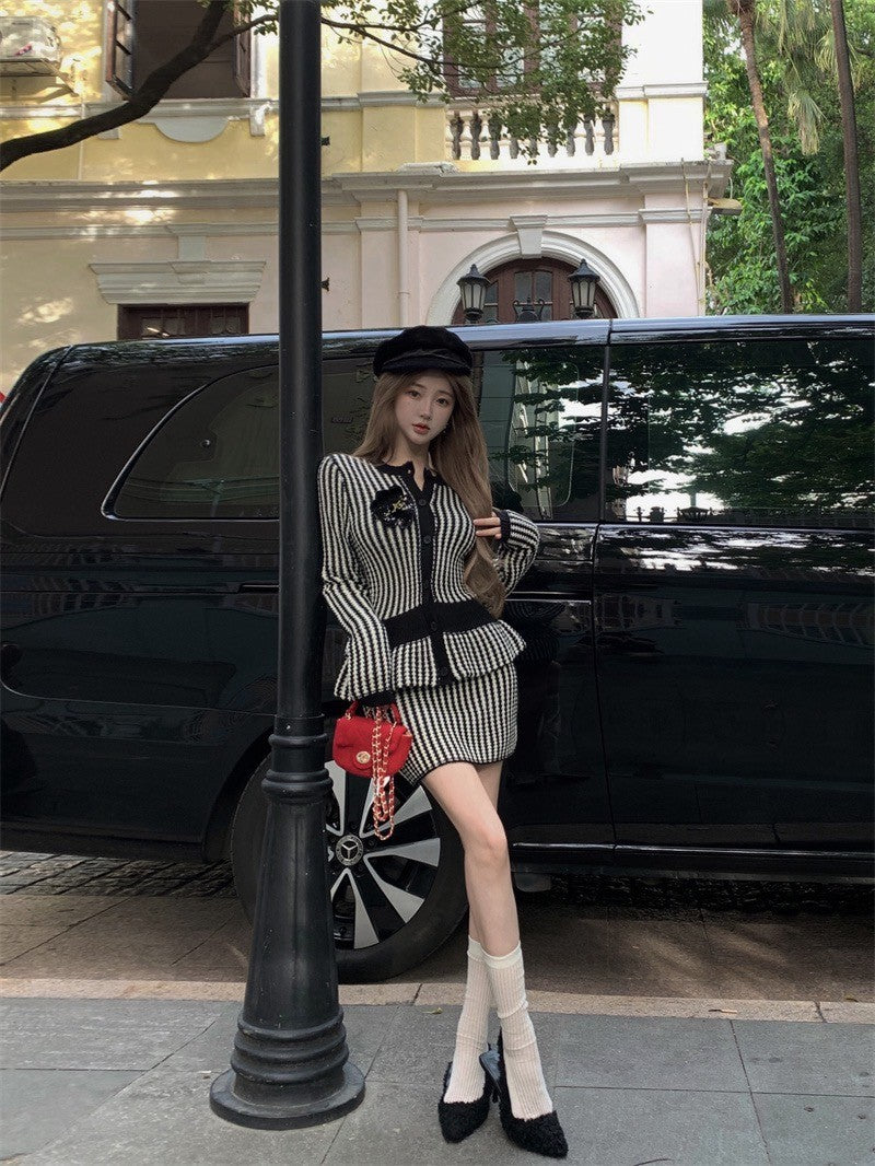 ''Na+''富家千金 高級感軟糯條紋收腰針織上衣 同色系半身裙 黑