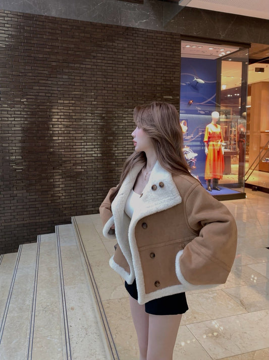 ''Na+''出鏡神器 麂皮絨俐落剪裁翻領外套