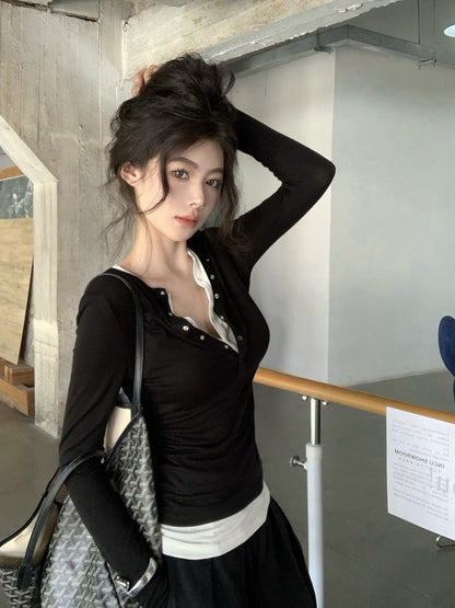 "Na+"韓系假兩件式撞色排扣長袖上衣 黑