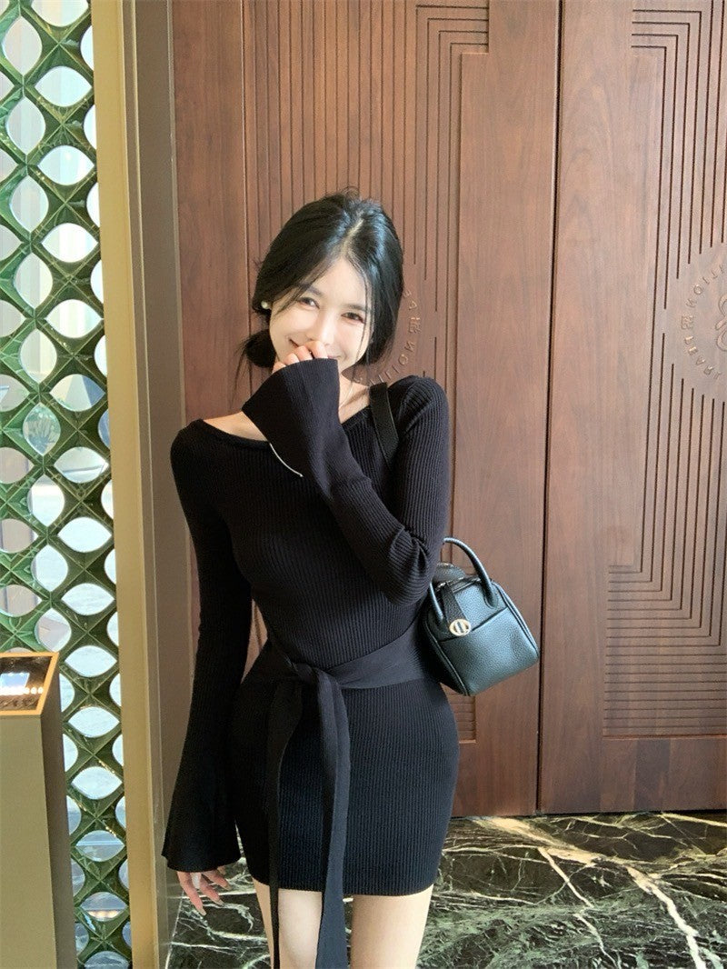 ‘’Na+’’紐約女伶 秋冬針織修身綁帶喇叭袖包臀裙 米色/黑色