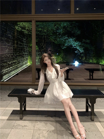 ''Na+''月光女神2.0 氣質荷葉領收腰小白裙