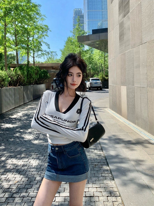 ''Na+''美式嬌娃 Bella風顯瘦V領撞色字母上衣 白