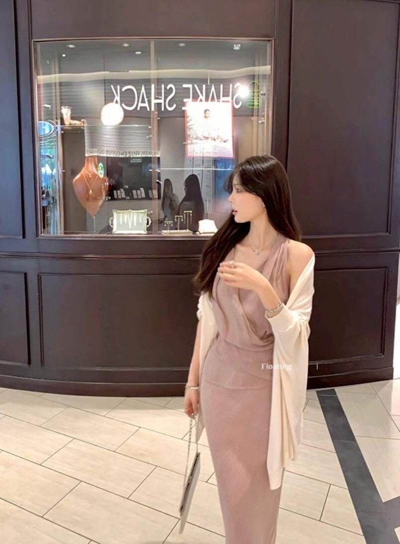 NA+ 淡若輕煙 氣質V領背心/魚尾修身半身裙 粉色