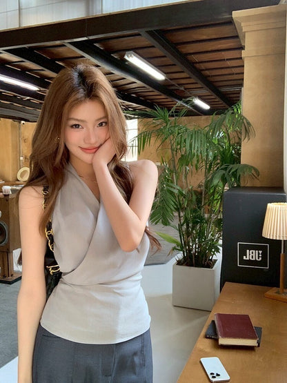 NA+ 溫柔開掛 簡約側收腰V領背心 灰綠