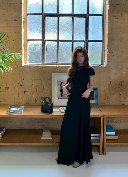 NA+ 基礎通勤 氣質圓領上衣半身裙套裝 黑