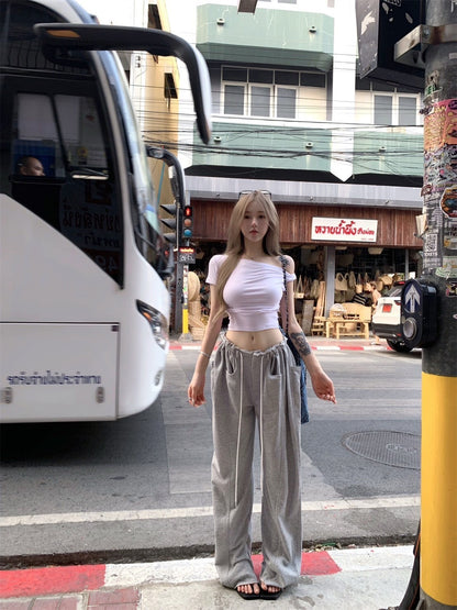 NA+ 想要每天穿 休閒顯瘦斜領上衣/灰色抽繩垂垂褲