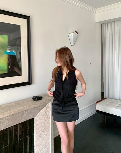 NA+ 百搭復古抽繩黑色背心/黑色緞面半裙