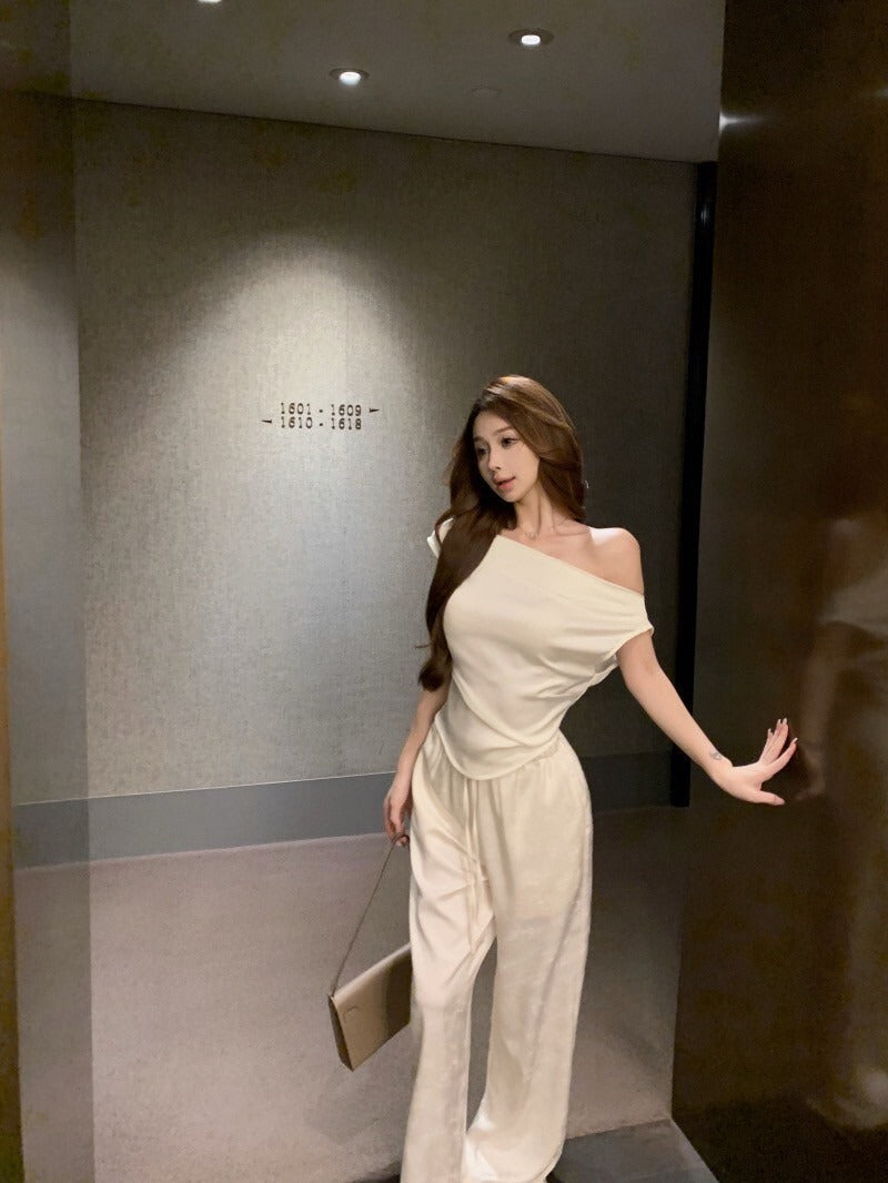 NA+ 玉雕石花 氣質緞面上衣 印花休閒褲