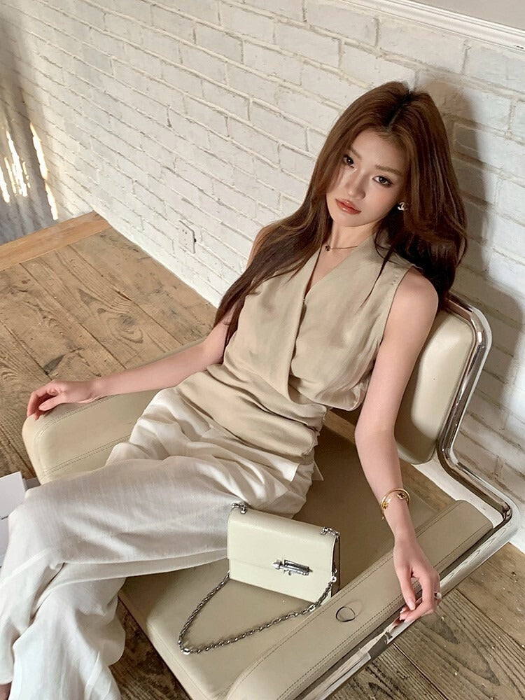 NA+ 溫柔開掛 簡約側收腰V領背心 杏