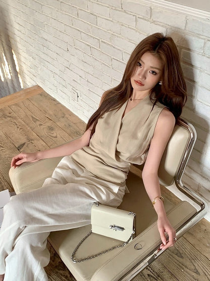 NA+ 溫柔開掛 簡約側收腰V領背心 杏