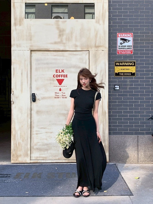 NA+ 基礎通勤 氣質圓領上衣半身裙套裝 黑